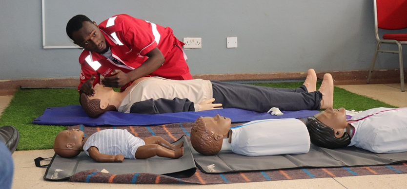 A URCS instructor conducts a training at the First aid training school.